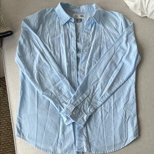 Old Navy Light Blue Women’s Button Down Long Sleeve Shirt
